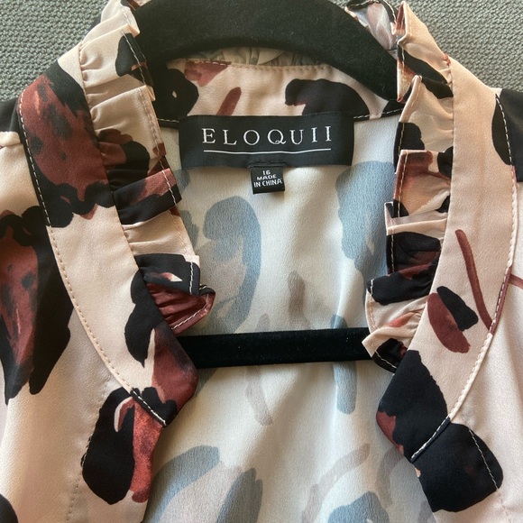 Chic long sleeve button-down shirt- New Without Tag - Picture 4 of 4